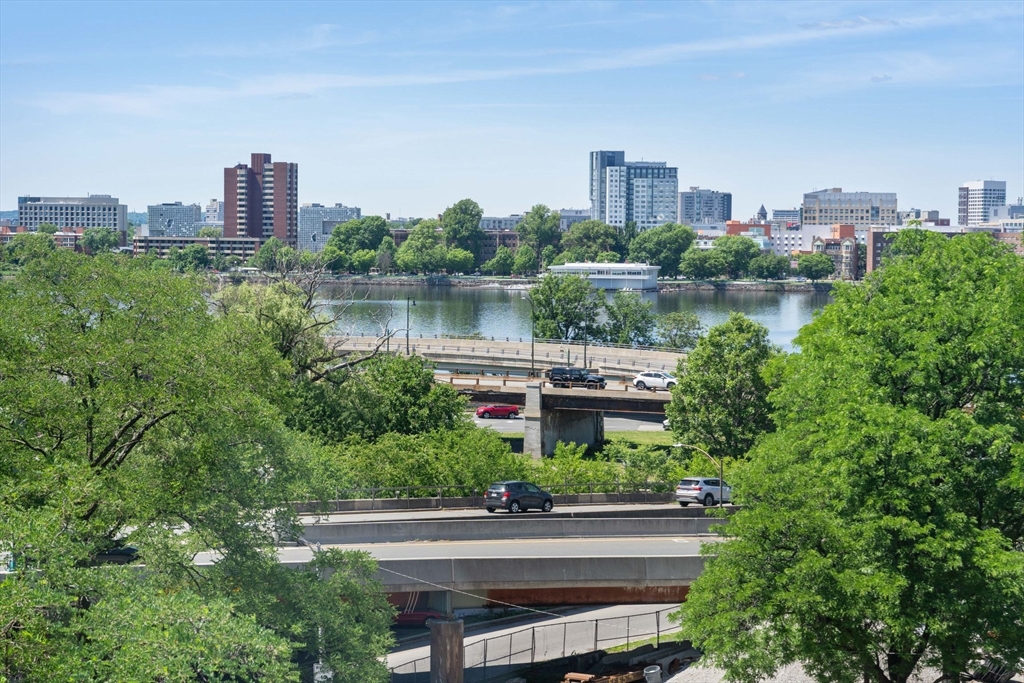 10 Charlesgate E # 501