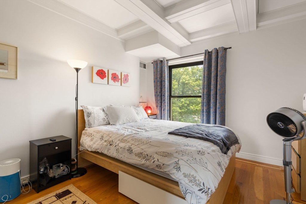 10 Charlesgate E # 501