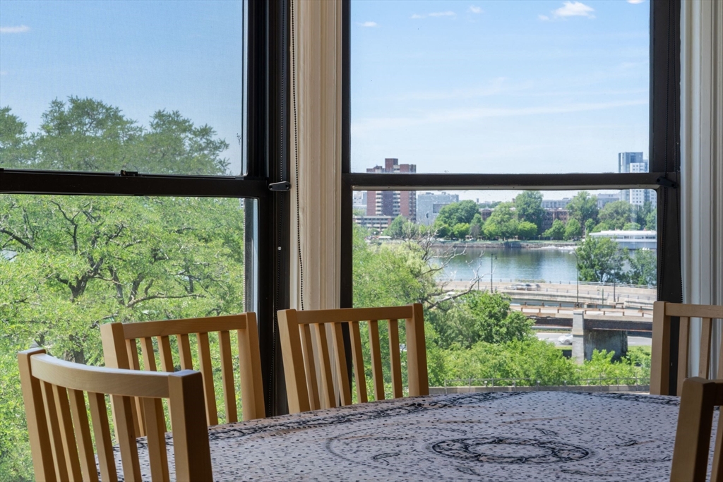 10 Charlesgate E # 501