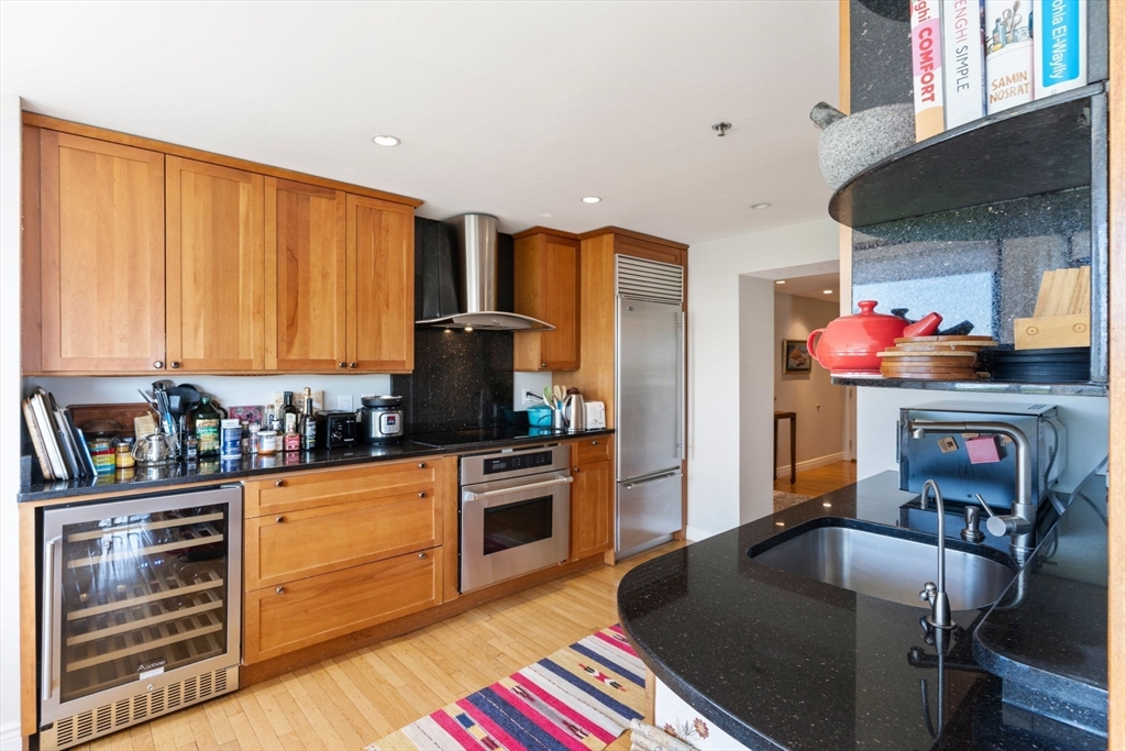 10 Charlesgate E # 501