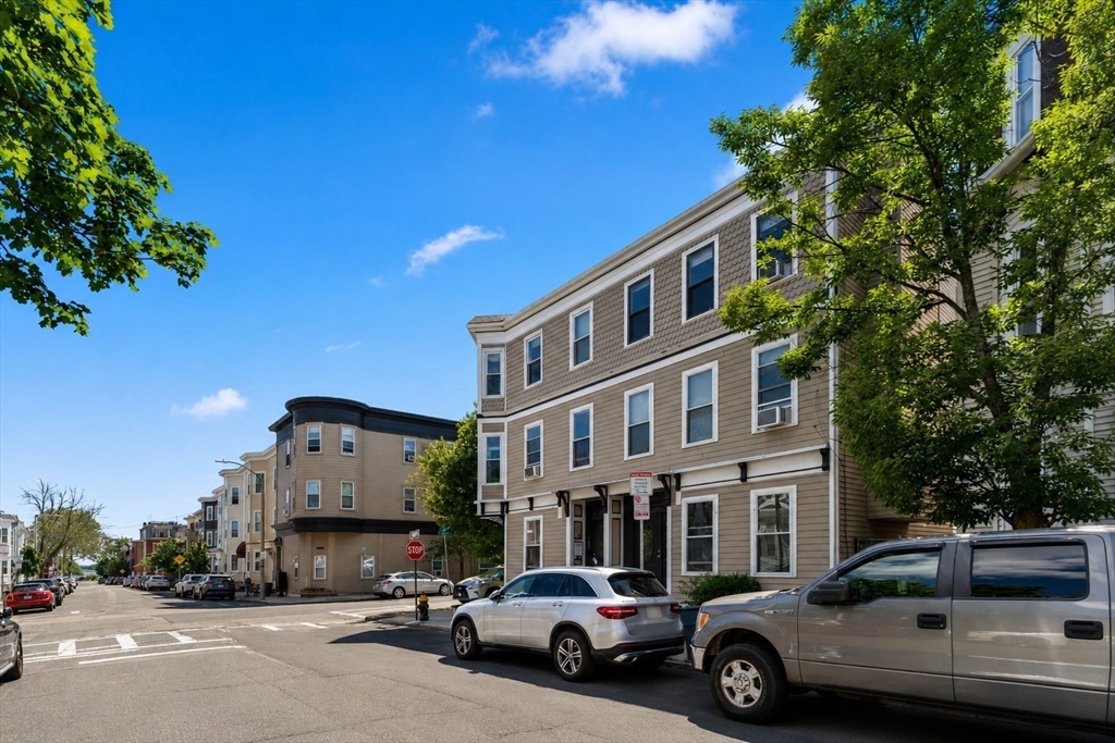 159 M Street # 3