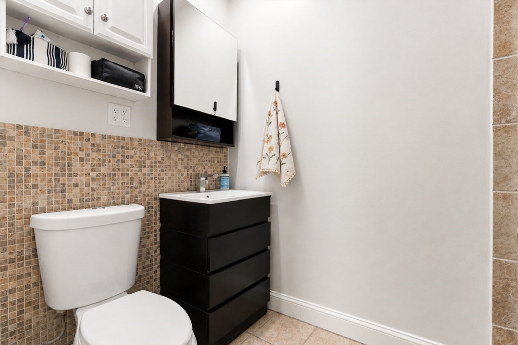 159 M Street # 3