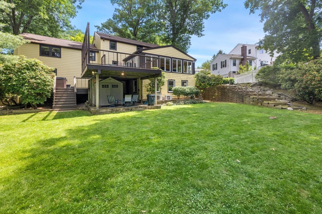 9 Plymouth Rd