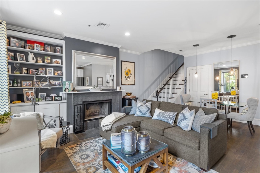 578 Massachusetts Ave # 3