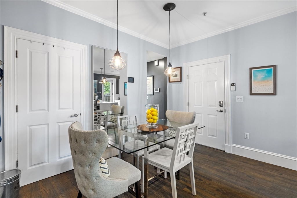 578 Massachusetts Ave # 3