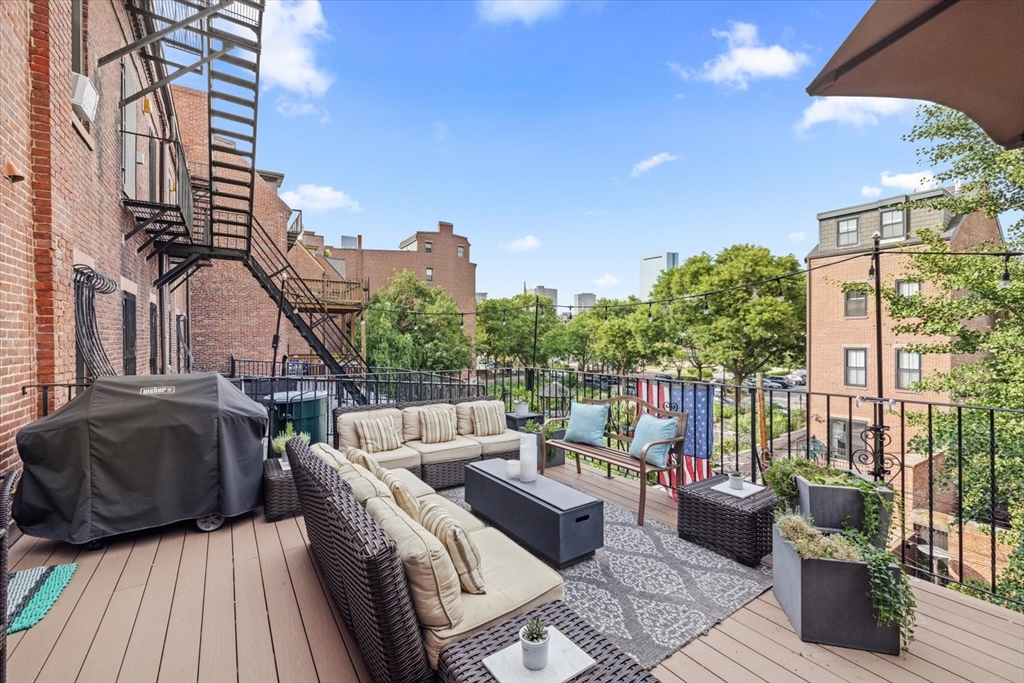 578 Massachusetts Ave # 3