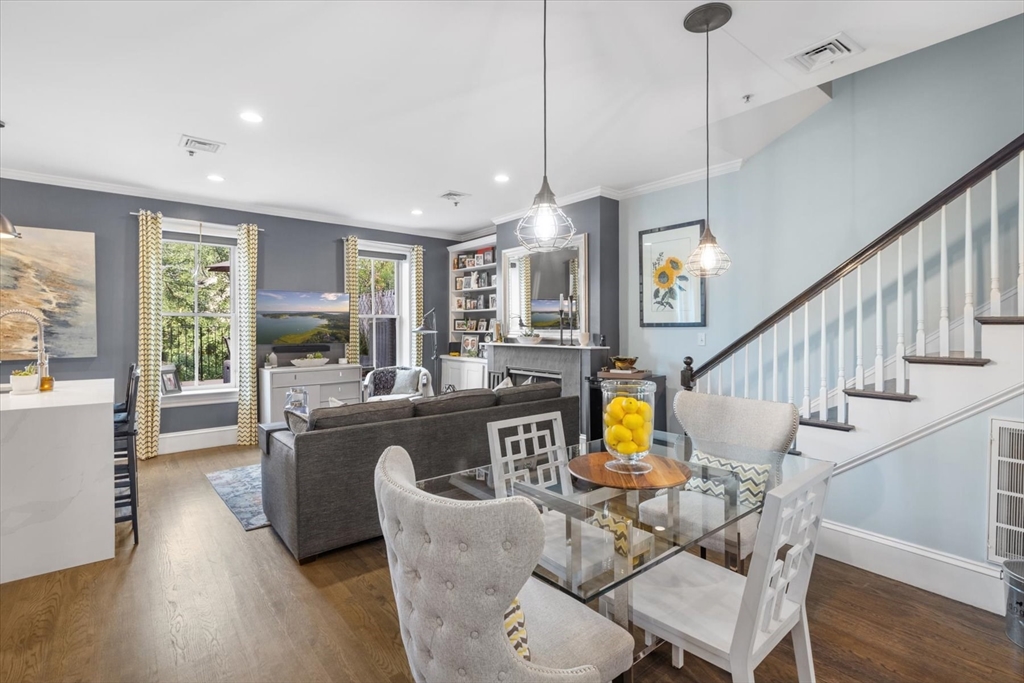 578 Massachusetts Ave # 3