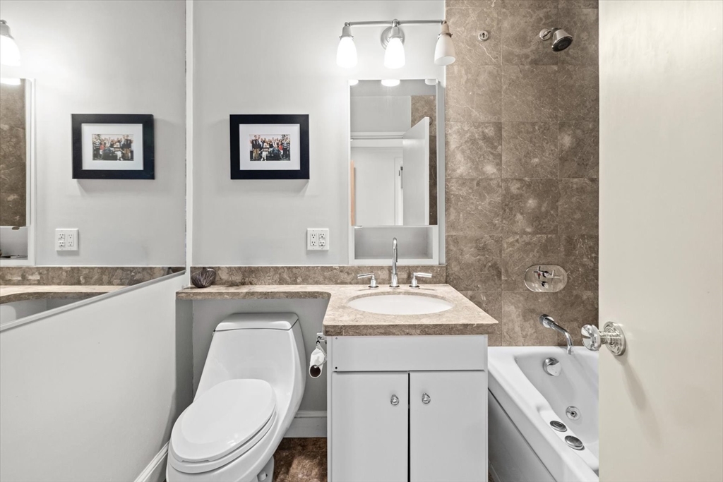 180 Beacon # 15B