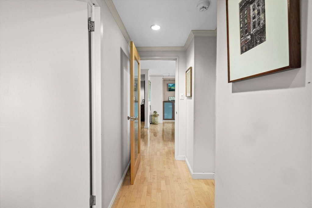 180 Beacon # 15B