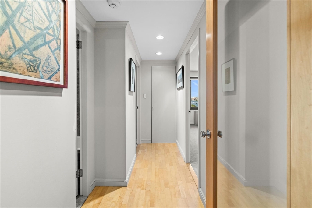 180 Beacon # 15B