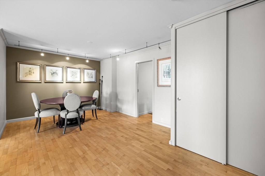 180 Beacon # 15B