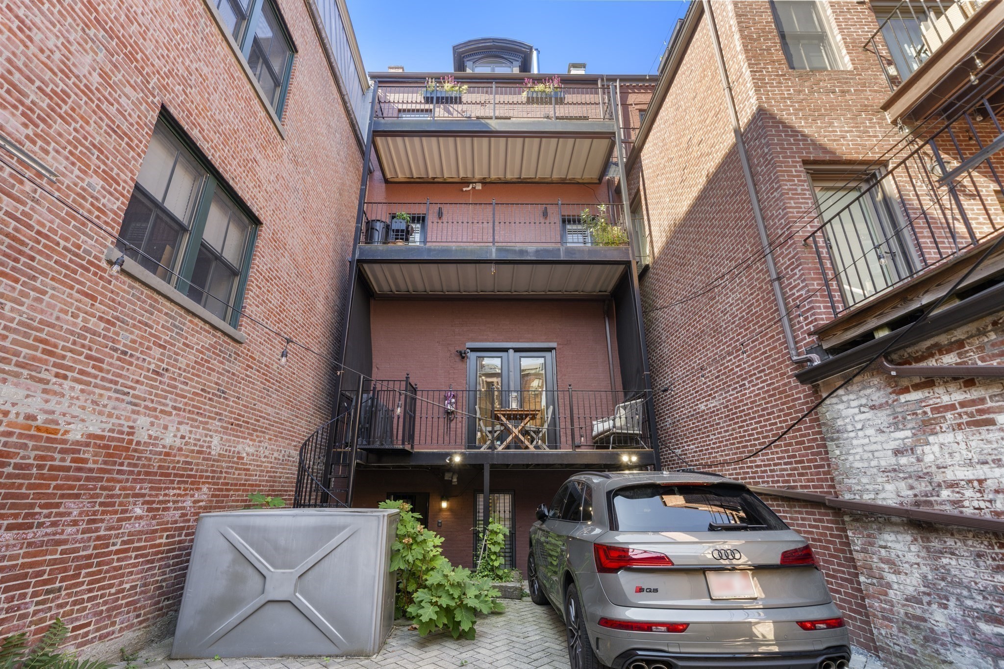 19 Worcester Street # 1