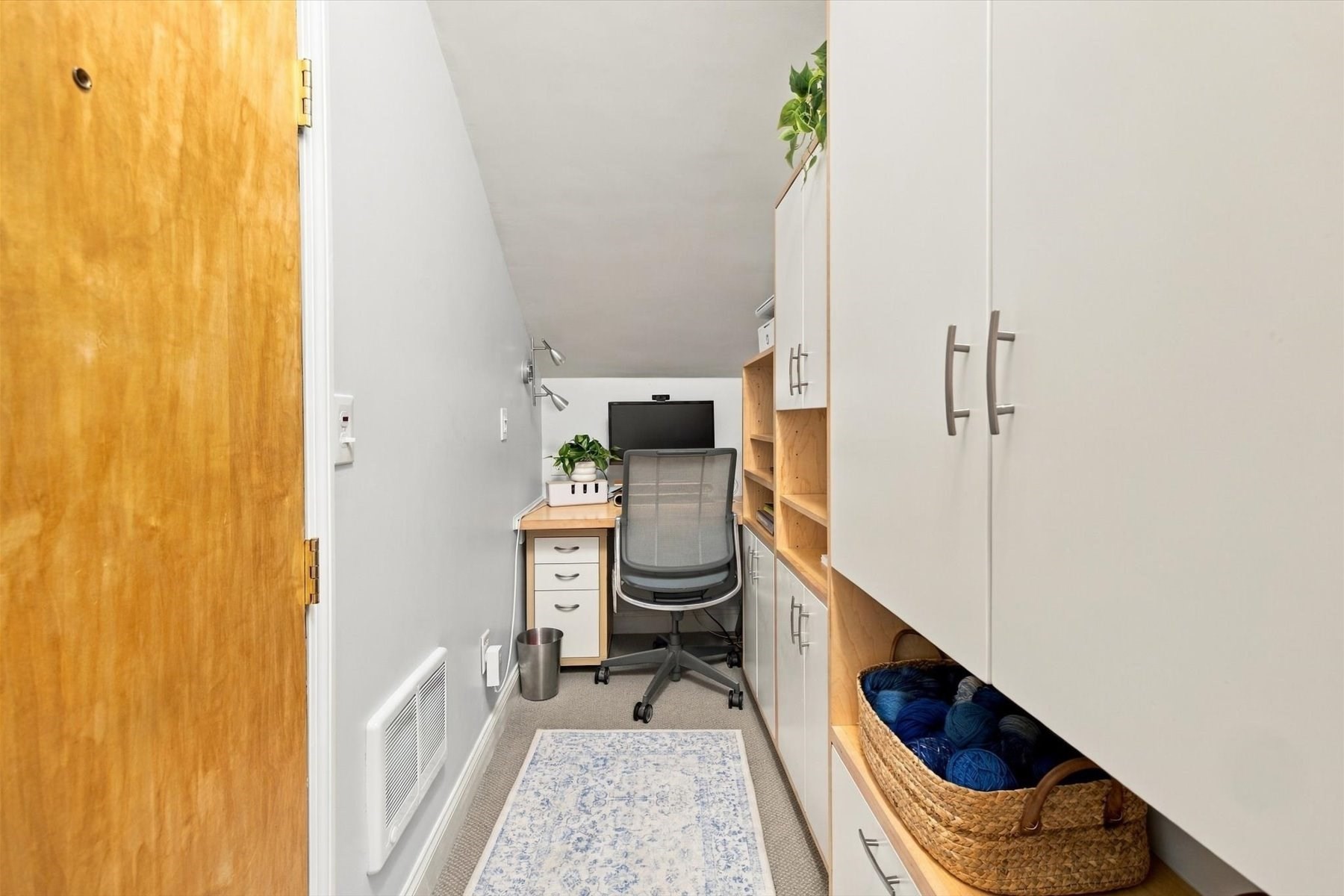 76 Marlborough St # 4