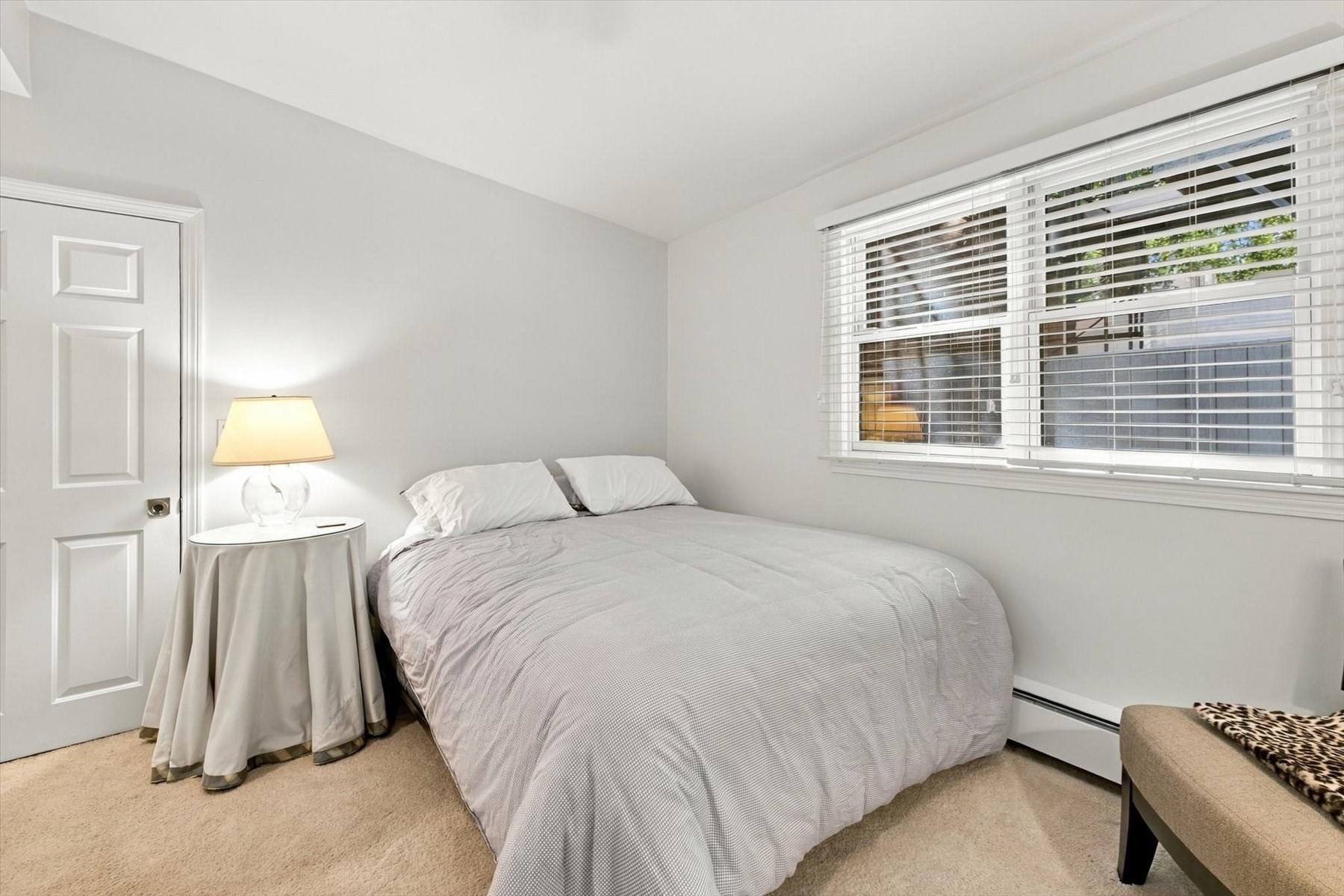 76 Marlborough St # 4