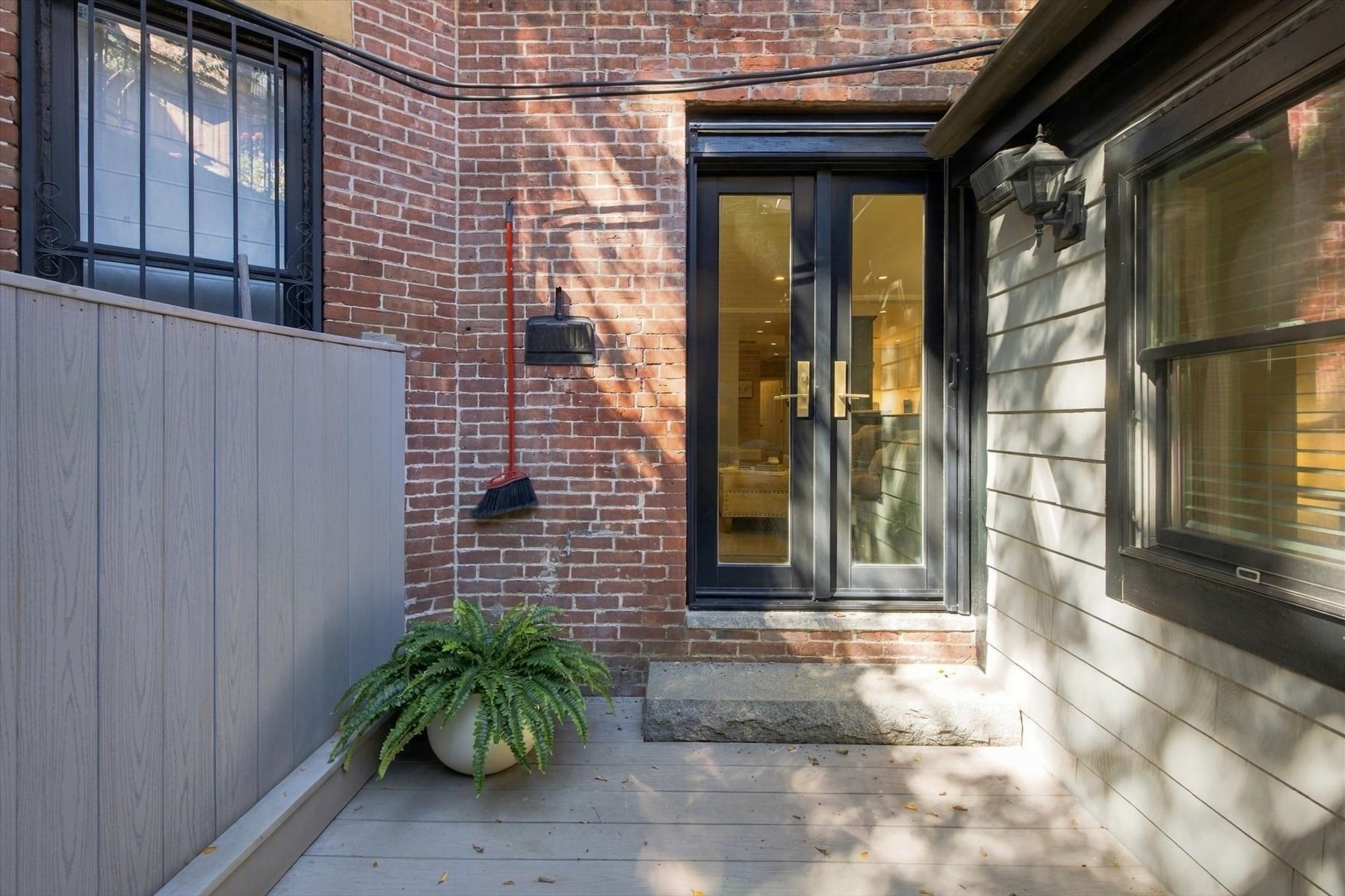 76 Marlborough St # 4