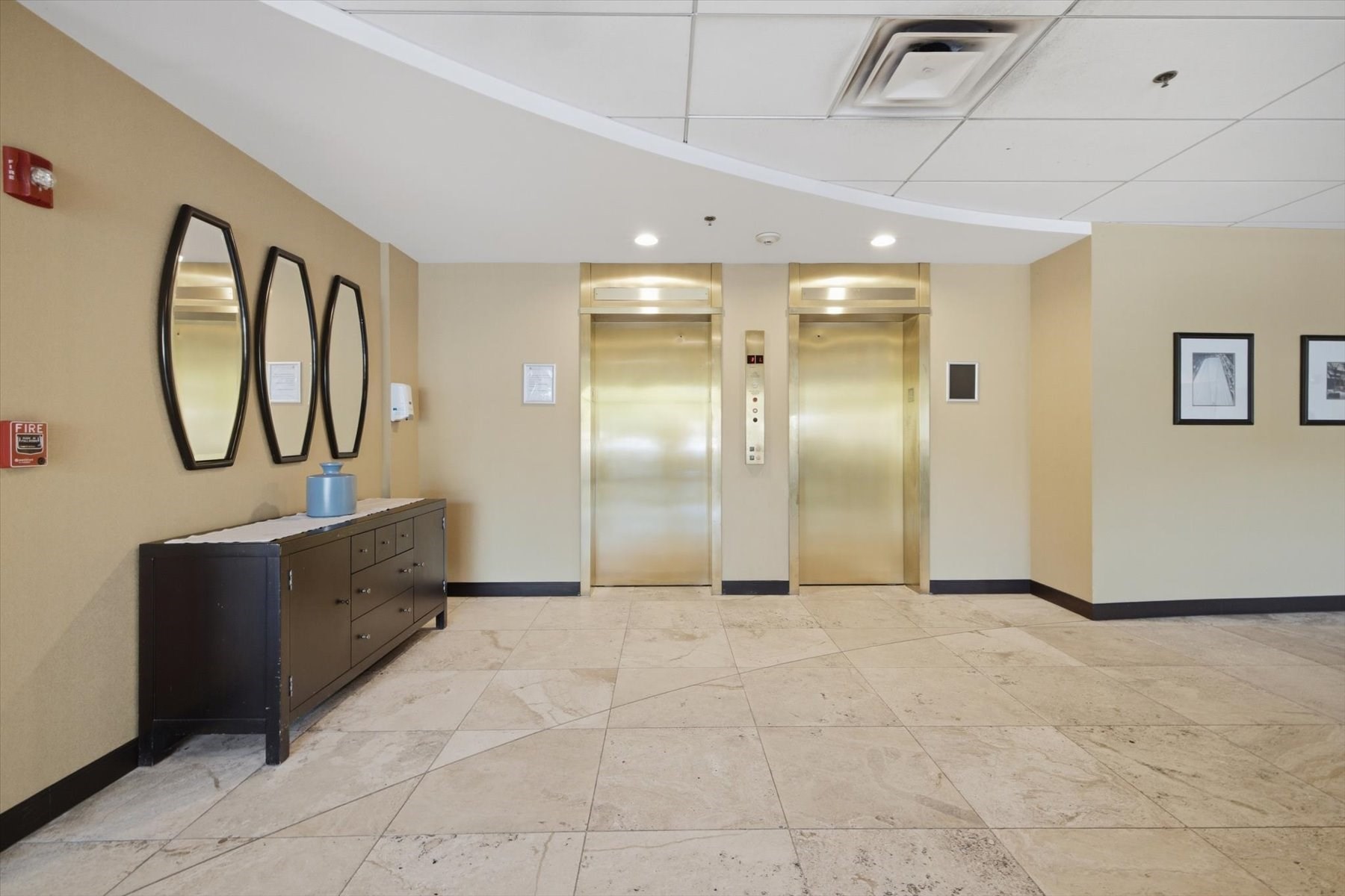 60 Longwood Ave # 1003