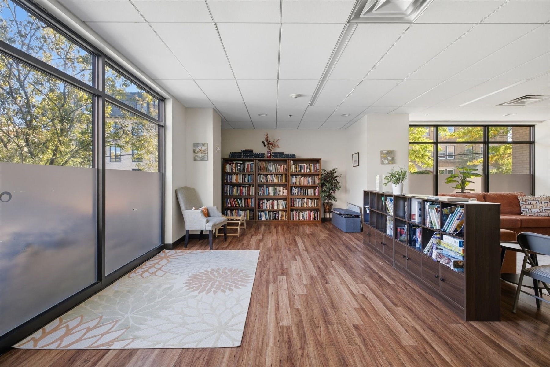 60 Longwood Ave # 1003