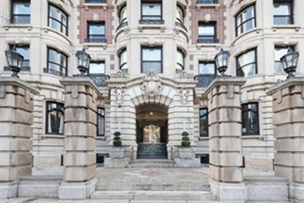 390 Commonwealth # 709