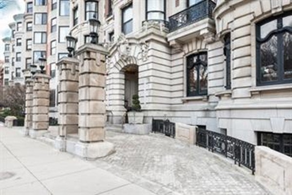 390 Commonwealth # 709