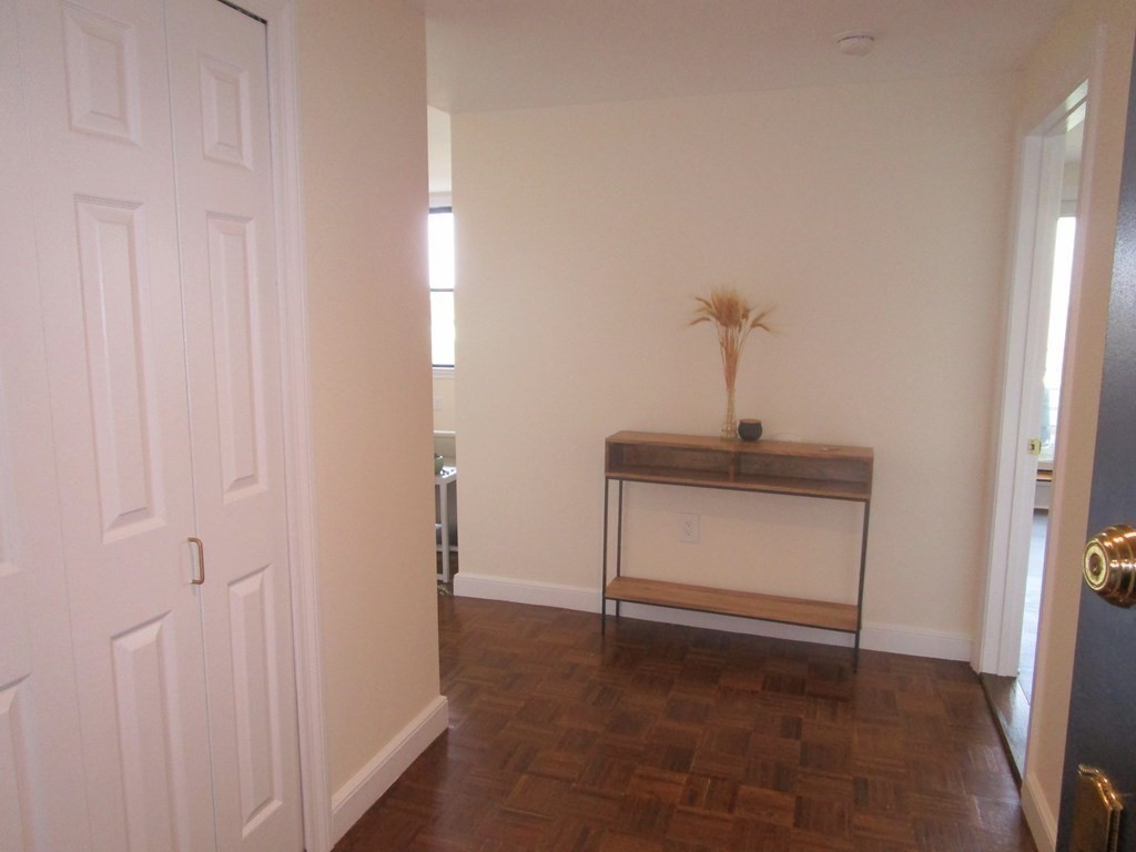390 Commonwealth # 709