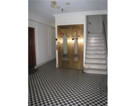 249 Chestnut Hill Ave # 33