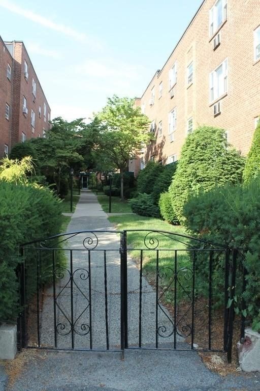 67 Colborne Rd # B2