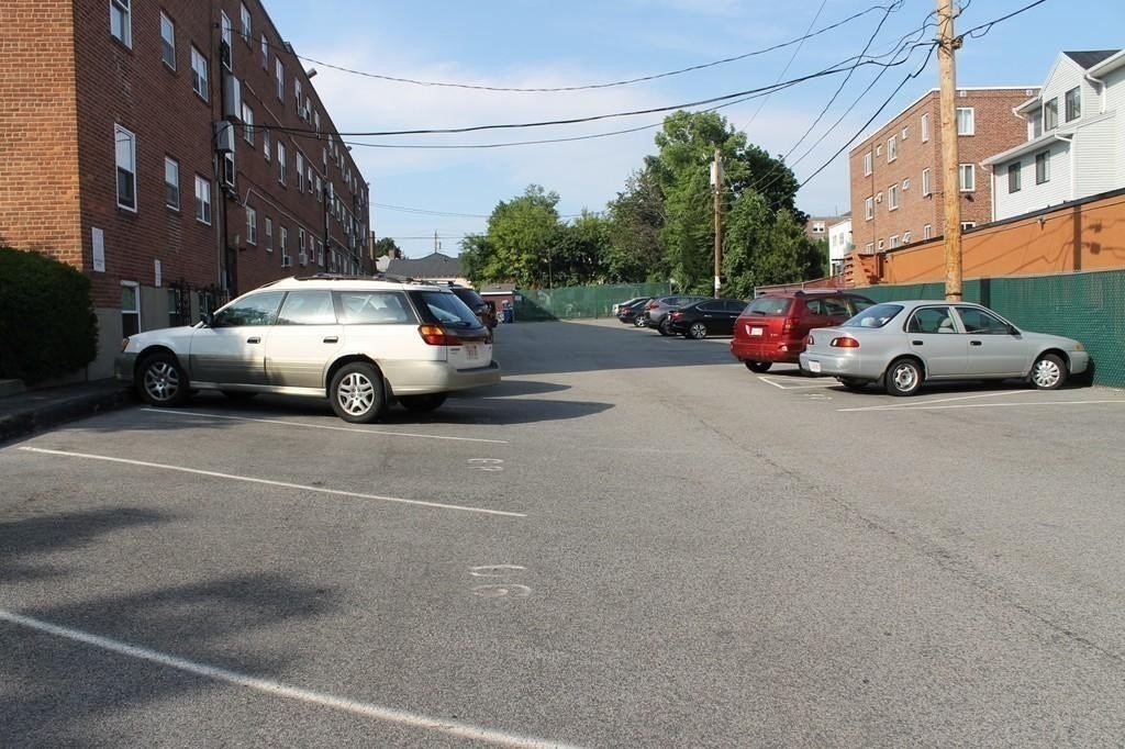67 Colborne Rd # B2