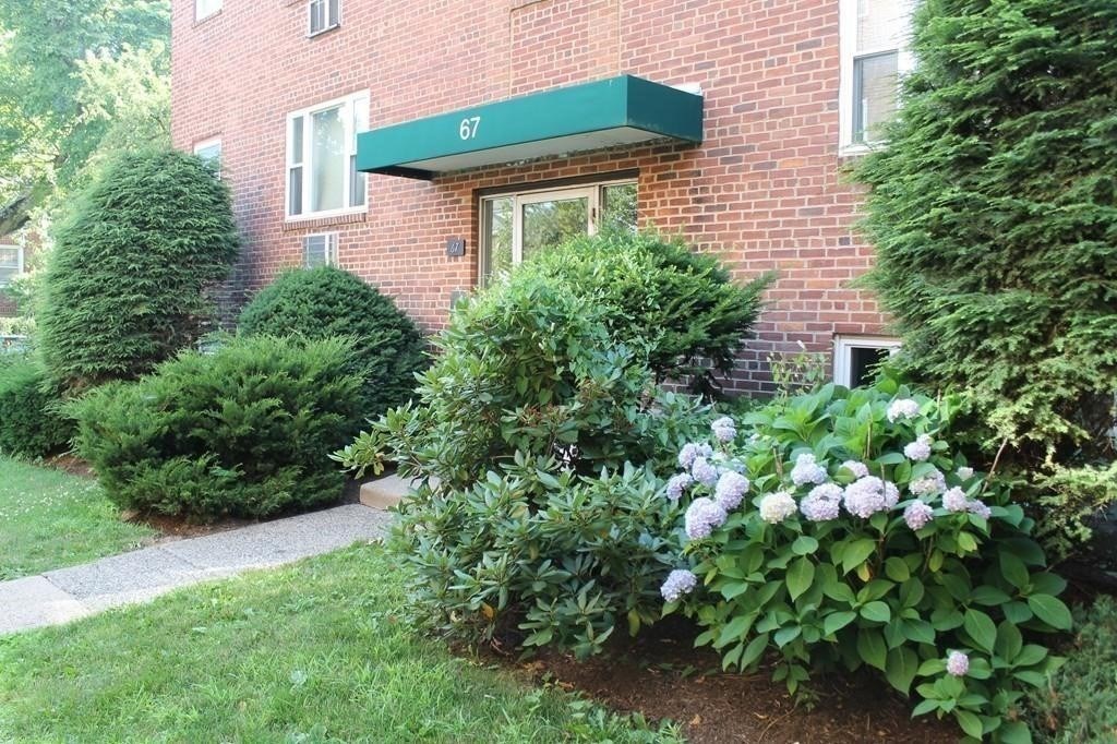 67 Colborne Rd # B2