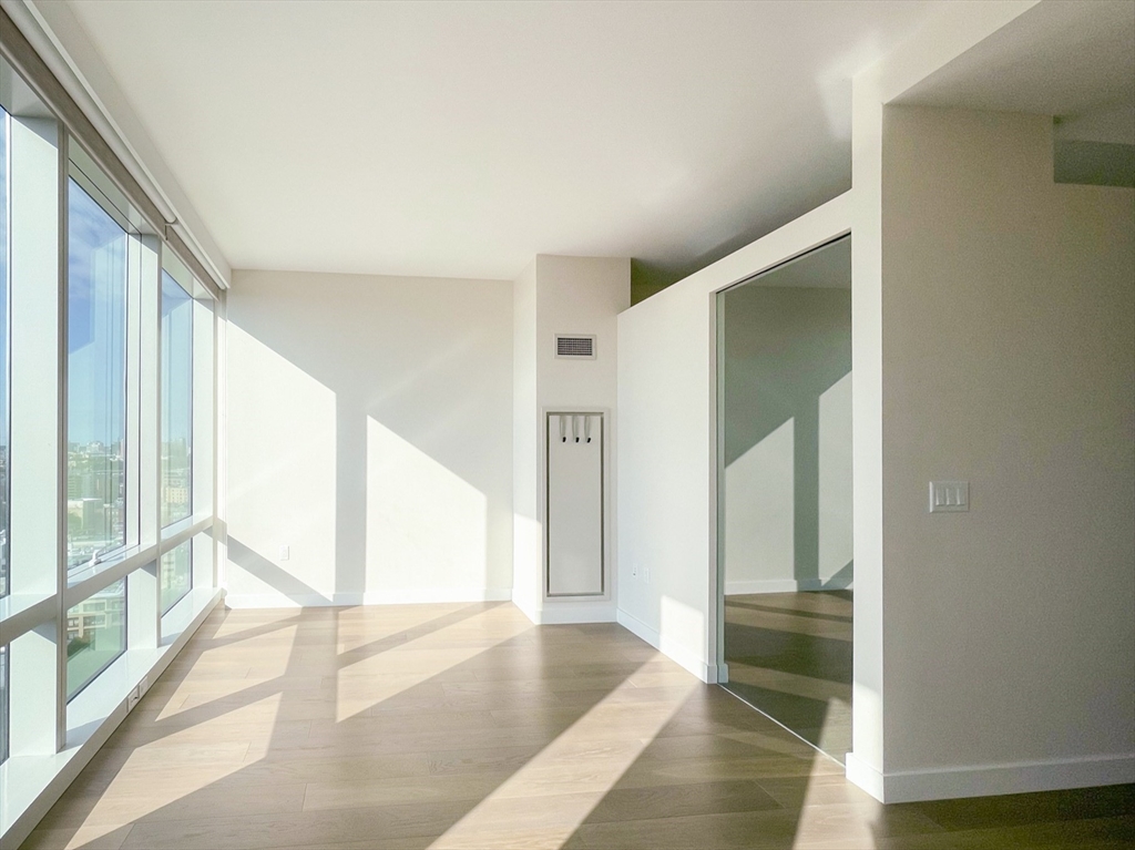 188 Brookline Ave # 20G