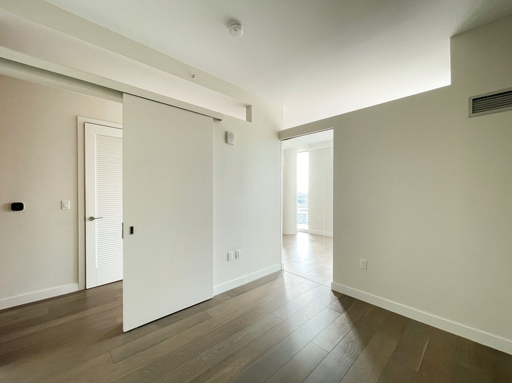 188 Brookline Ave # 20G