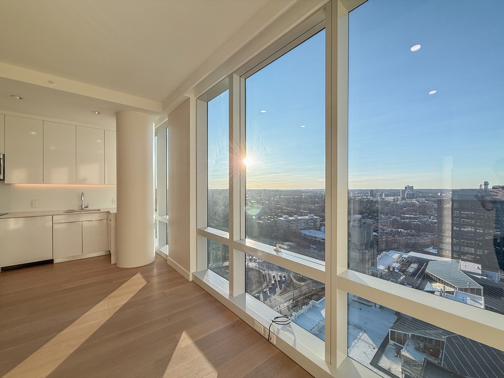 188 Brookline Ave # 20G