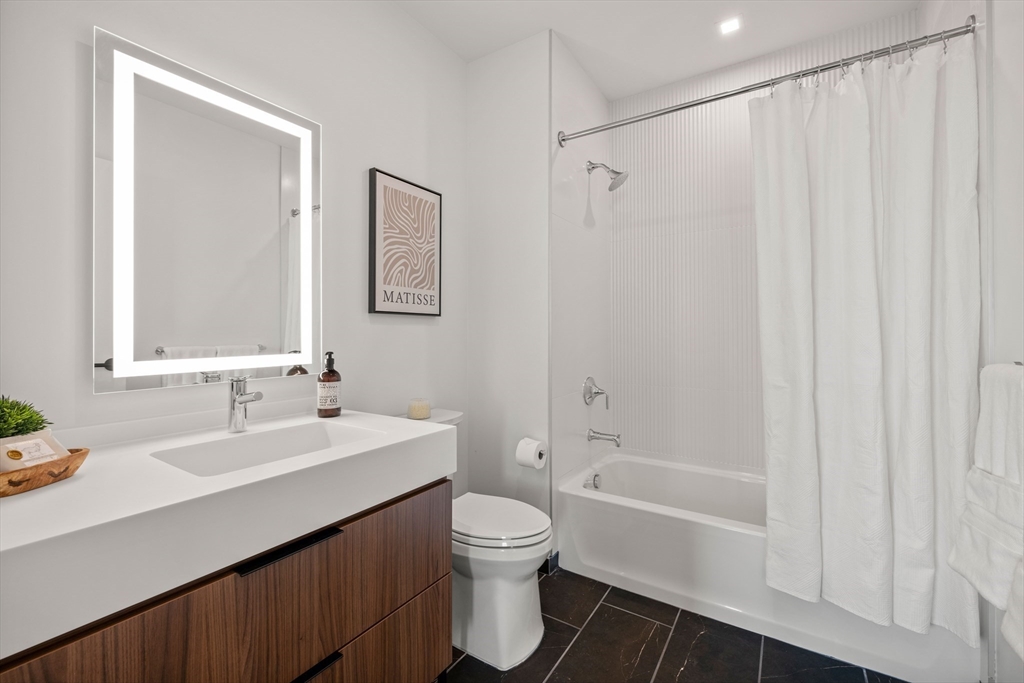 1515 Commonwealth Ave # 606