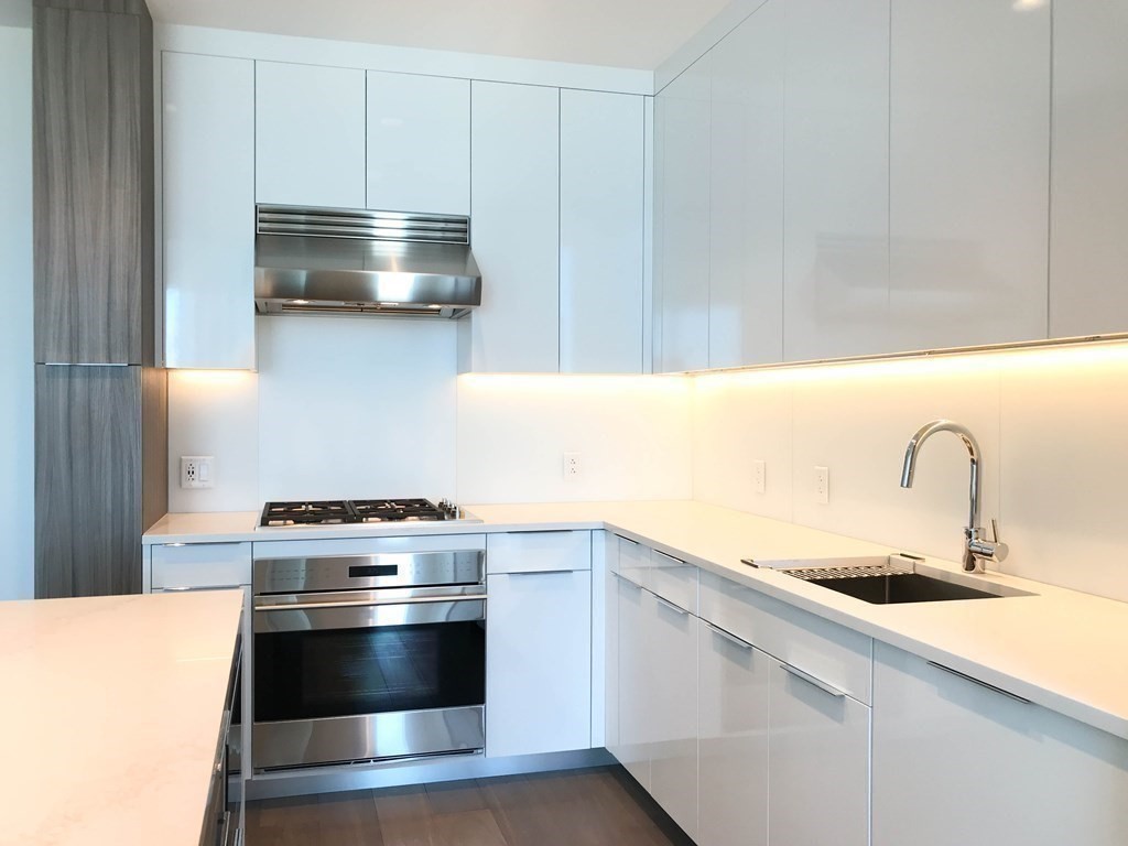 188 Brookline Ave # 21C