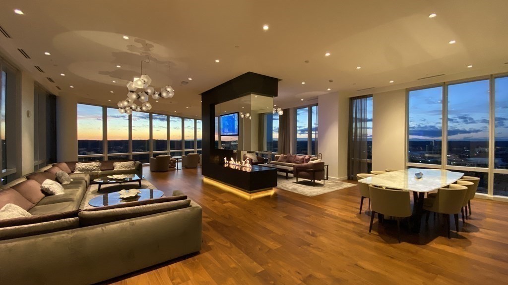 188 Brookline Ave # 21C