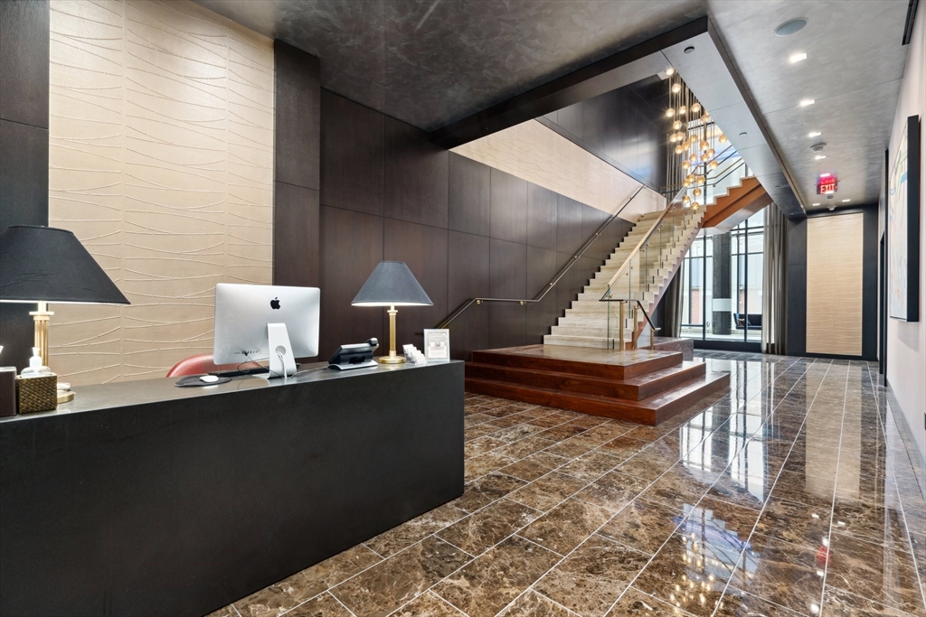 1 Franklin St # 2507