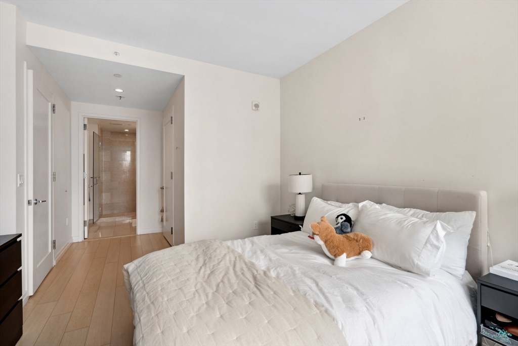 1 Franklin St # 2507