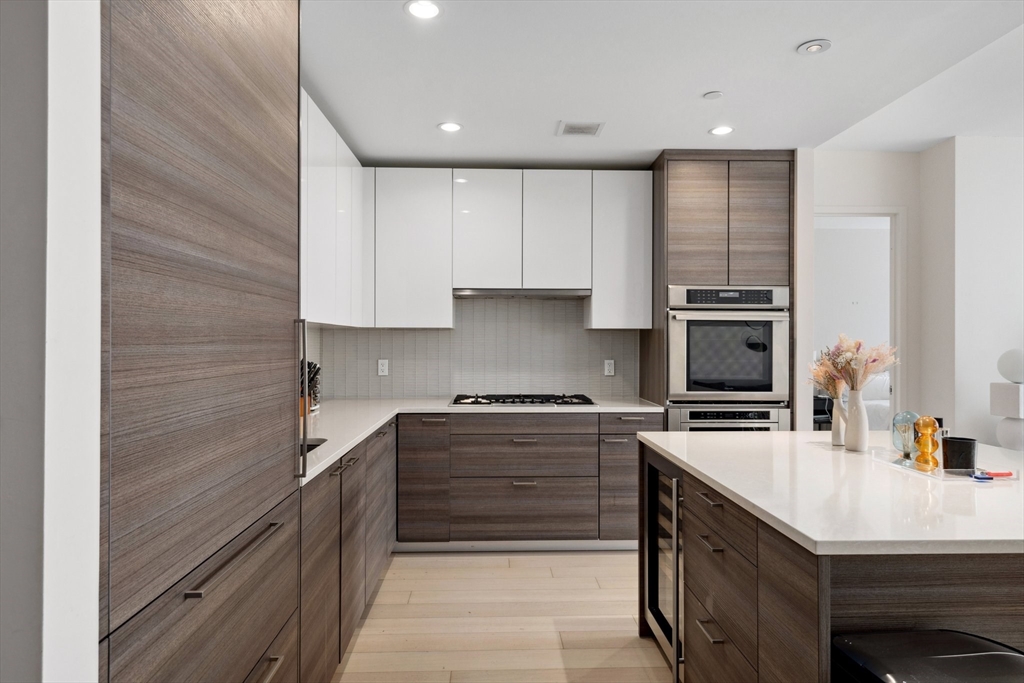 1 Franklin St # 2507
