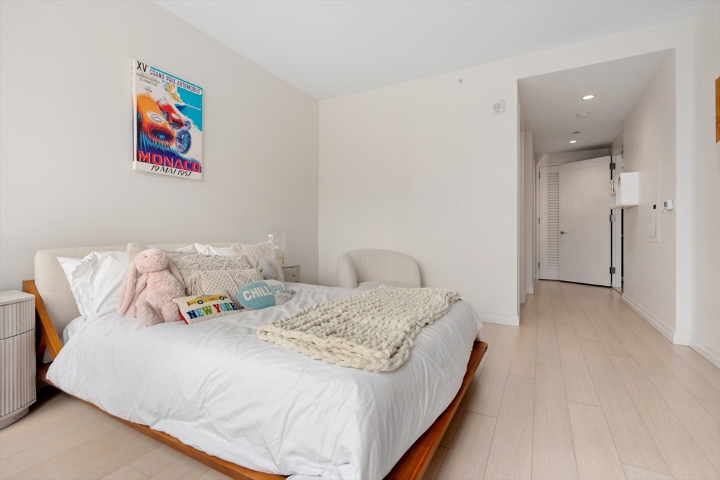 1 Franklin St # 2507