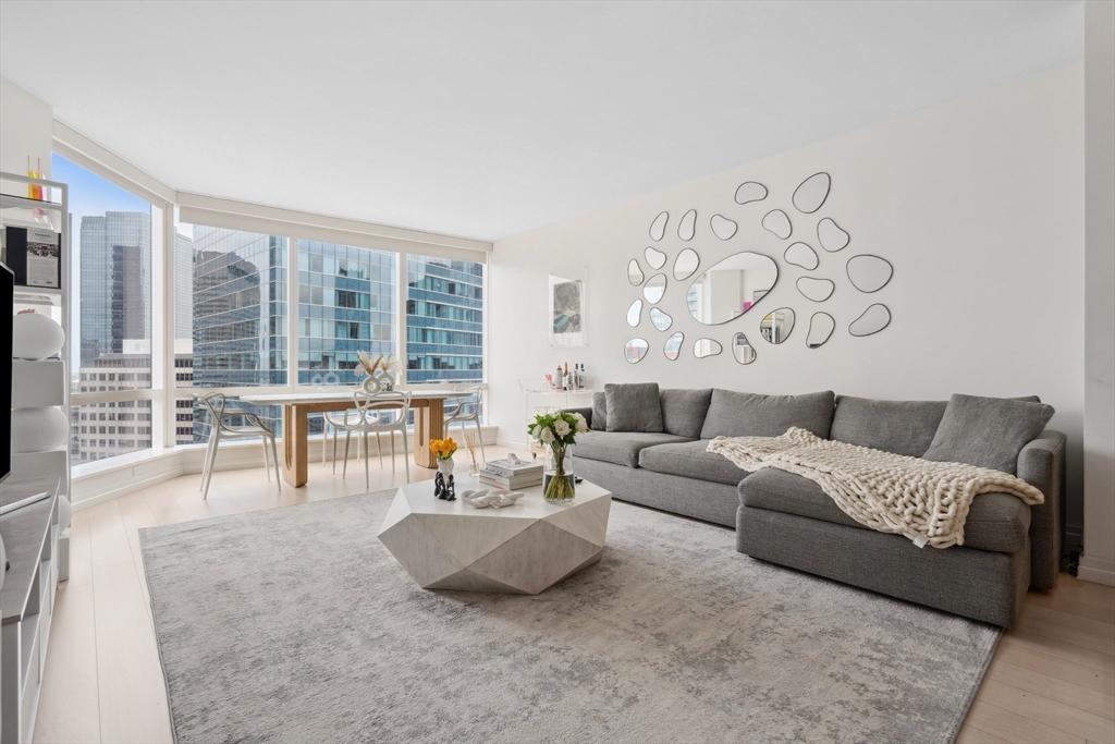 1 Franklin St # 2507