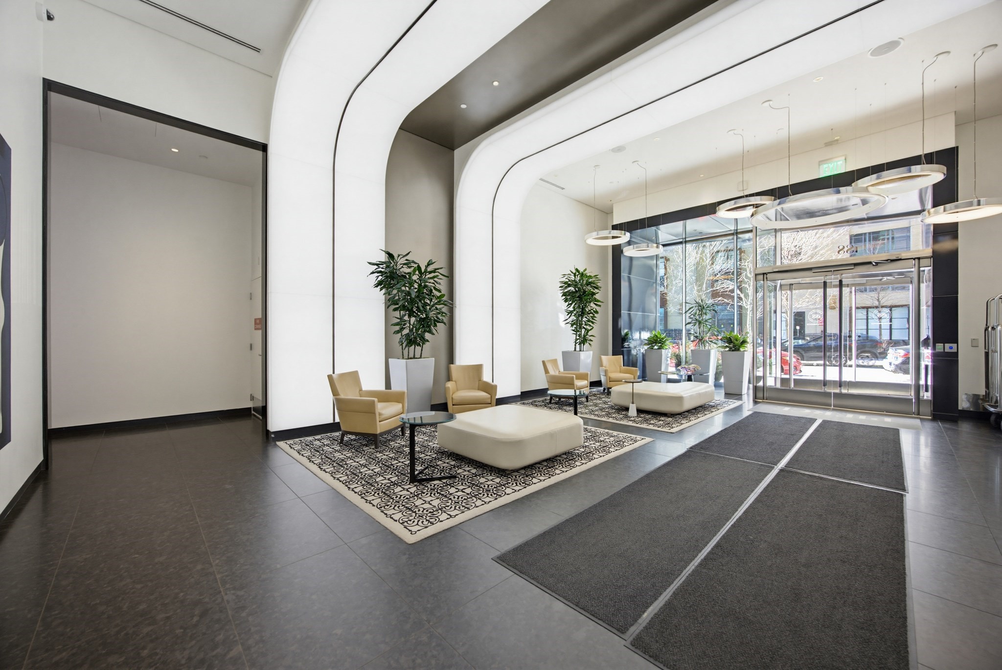 188 Brookline Ave # 19D