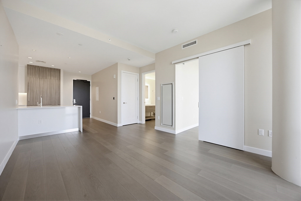 188 Brookline Ave # 19D