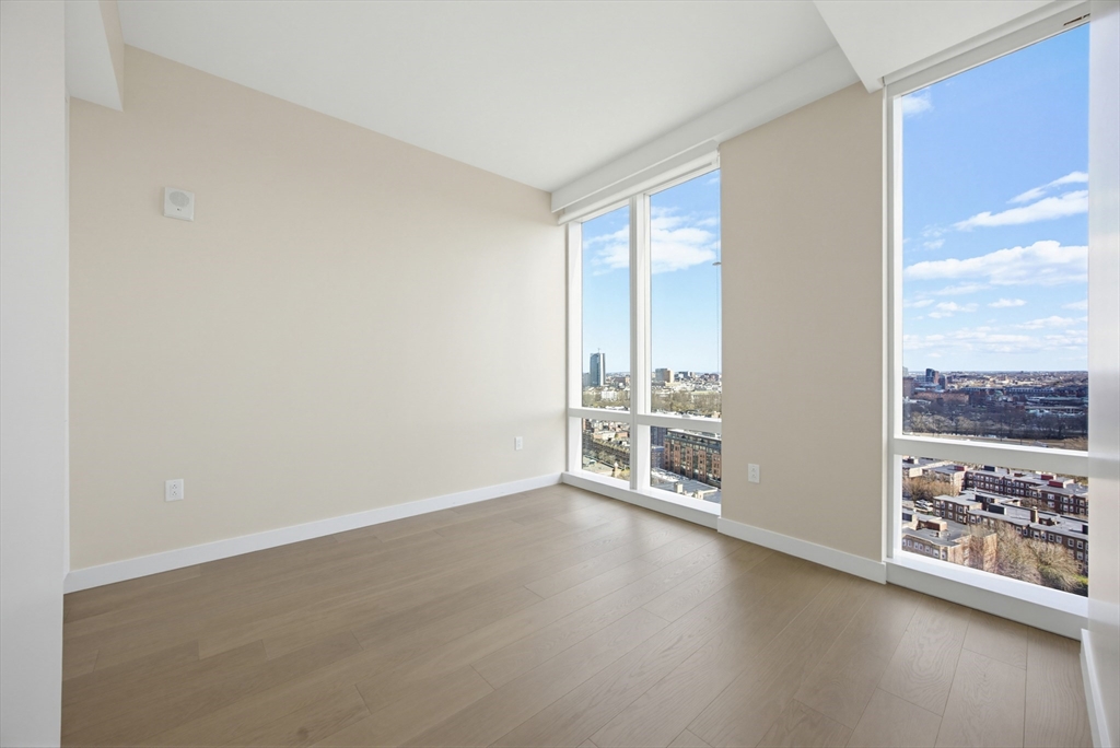 188 Brookline Ave # 19D