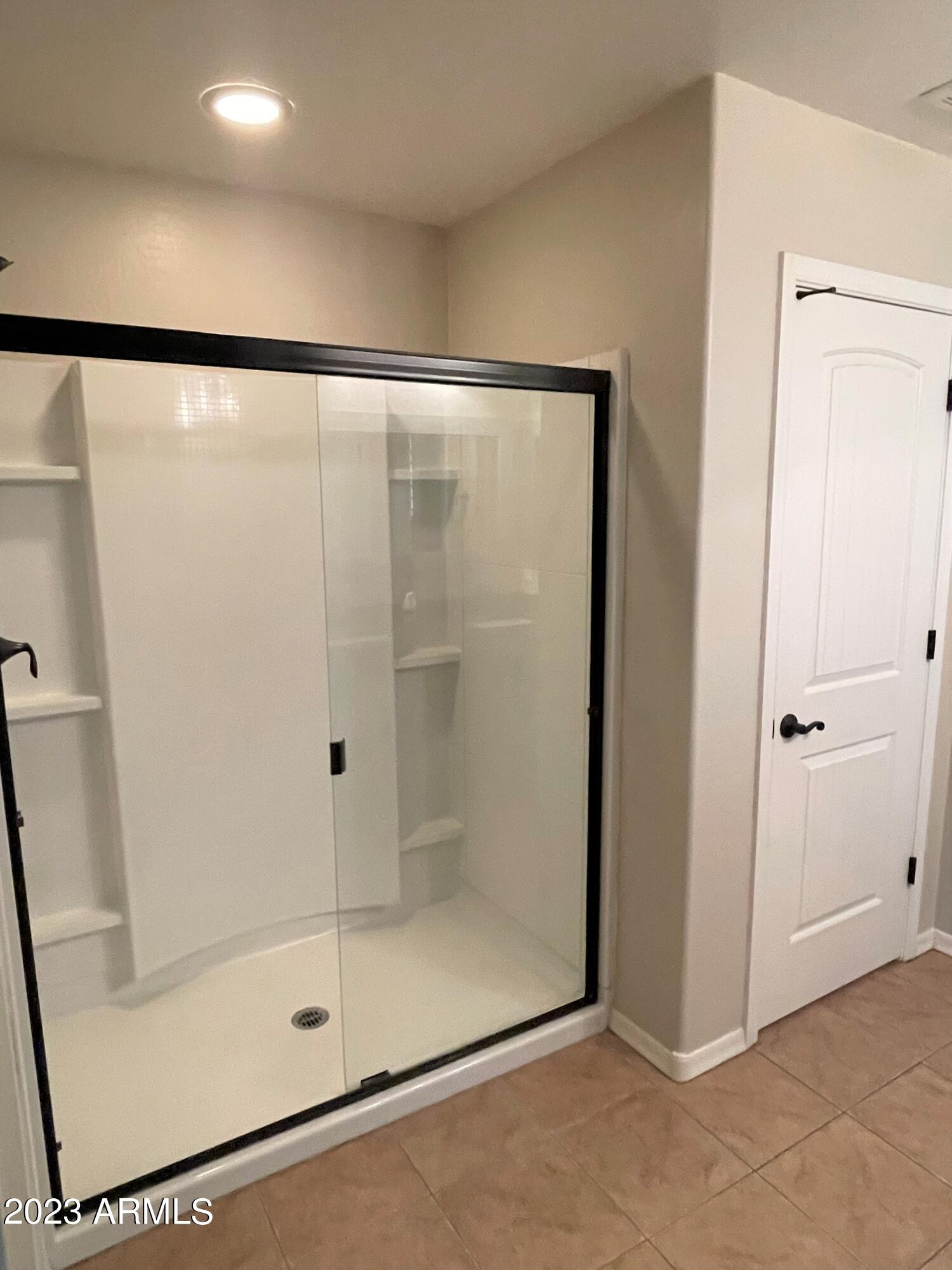 2904 E DUBLIN Street