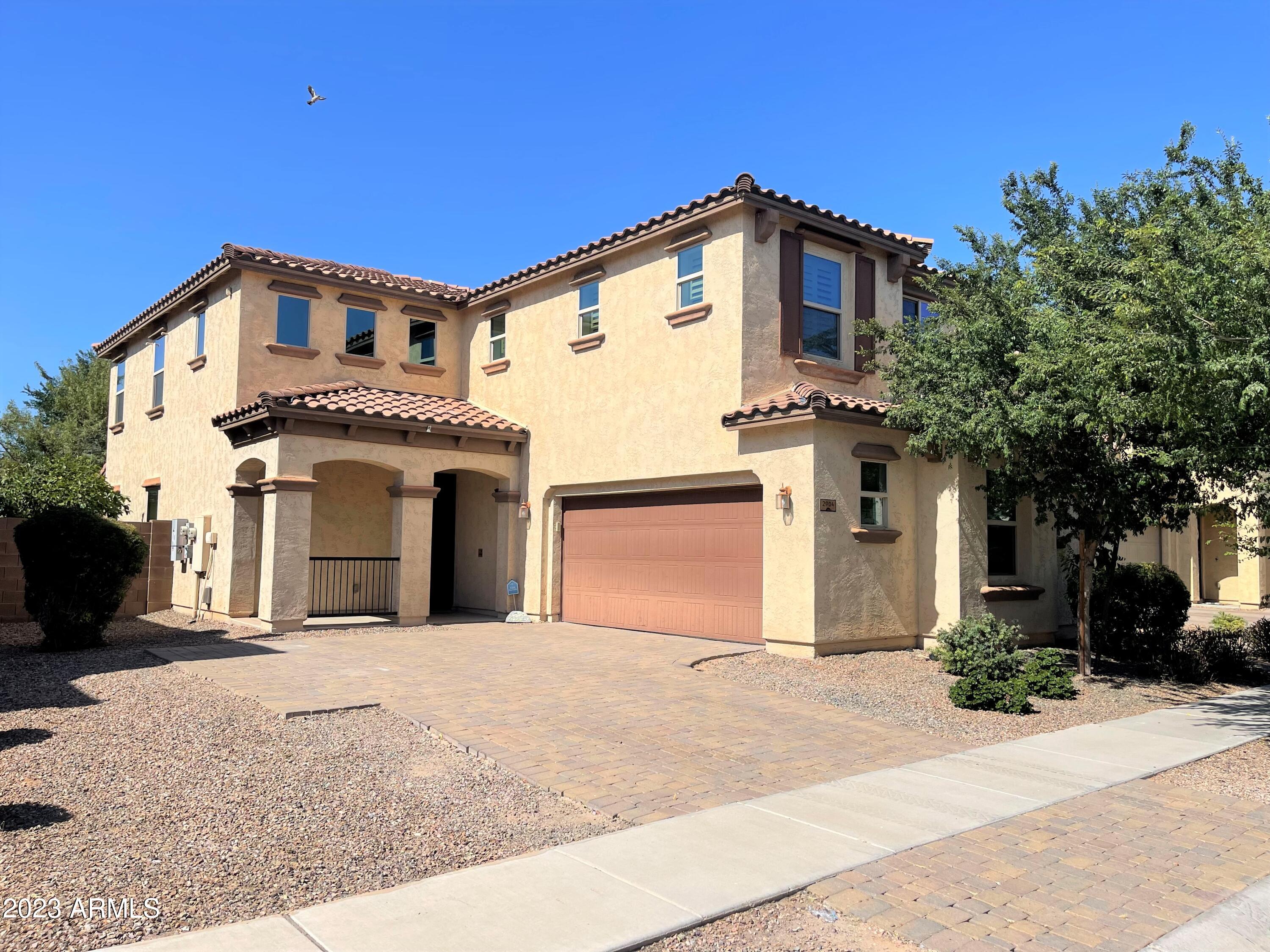 2904 E DUBLIN Street