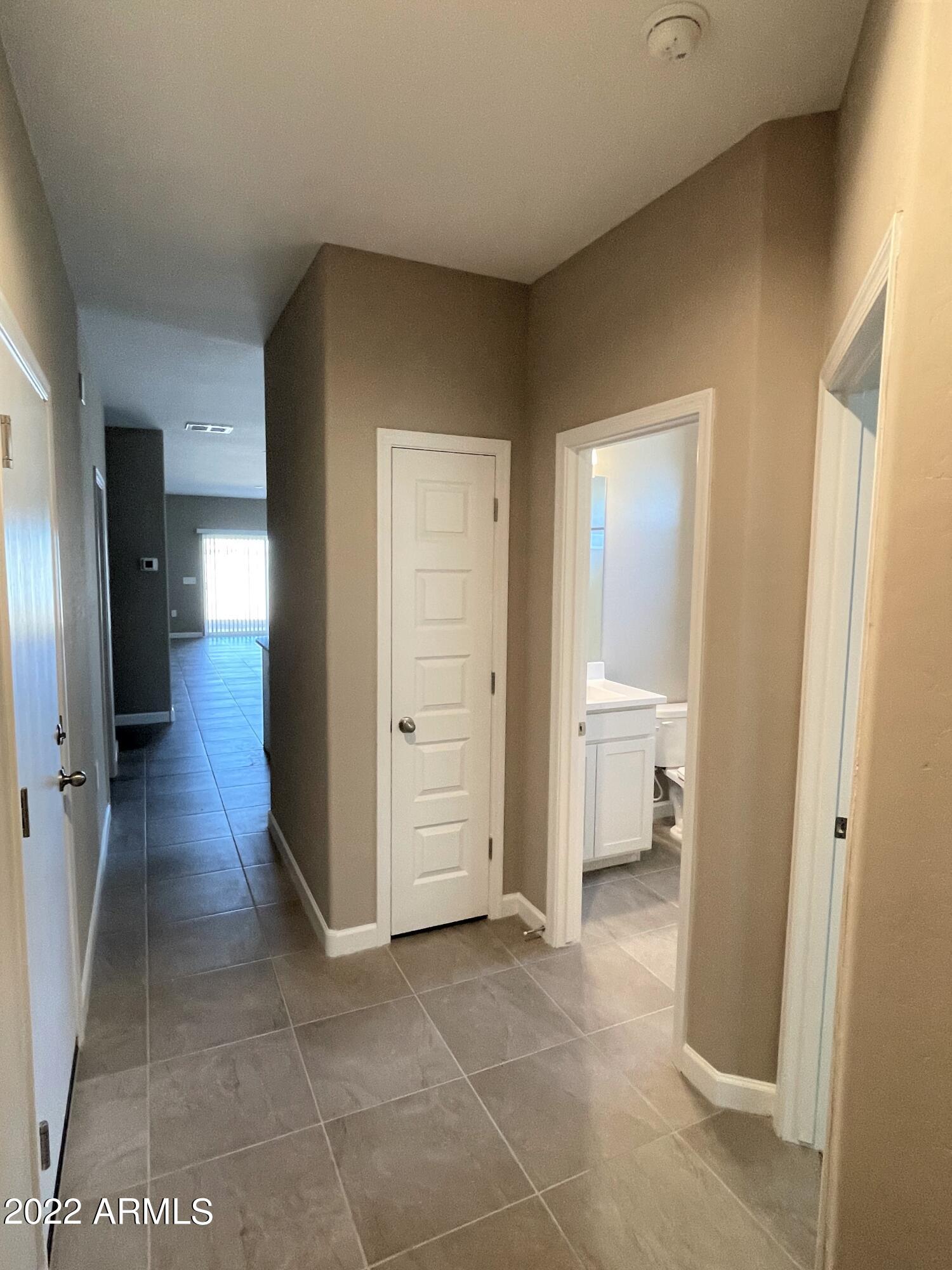 1422 W Siboney Street