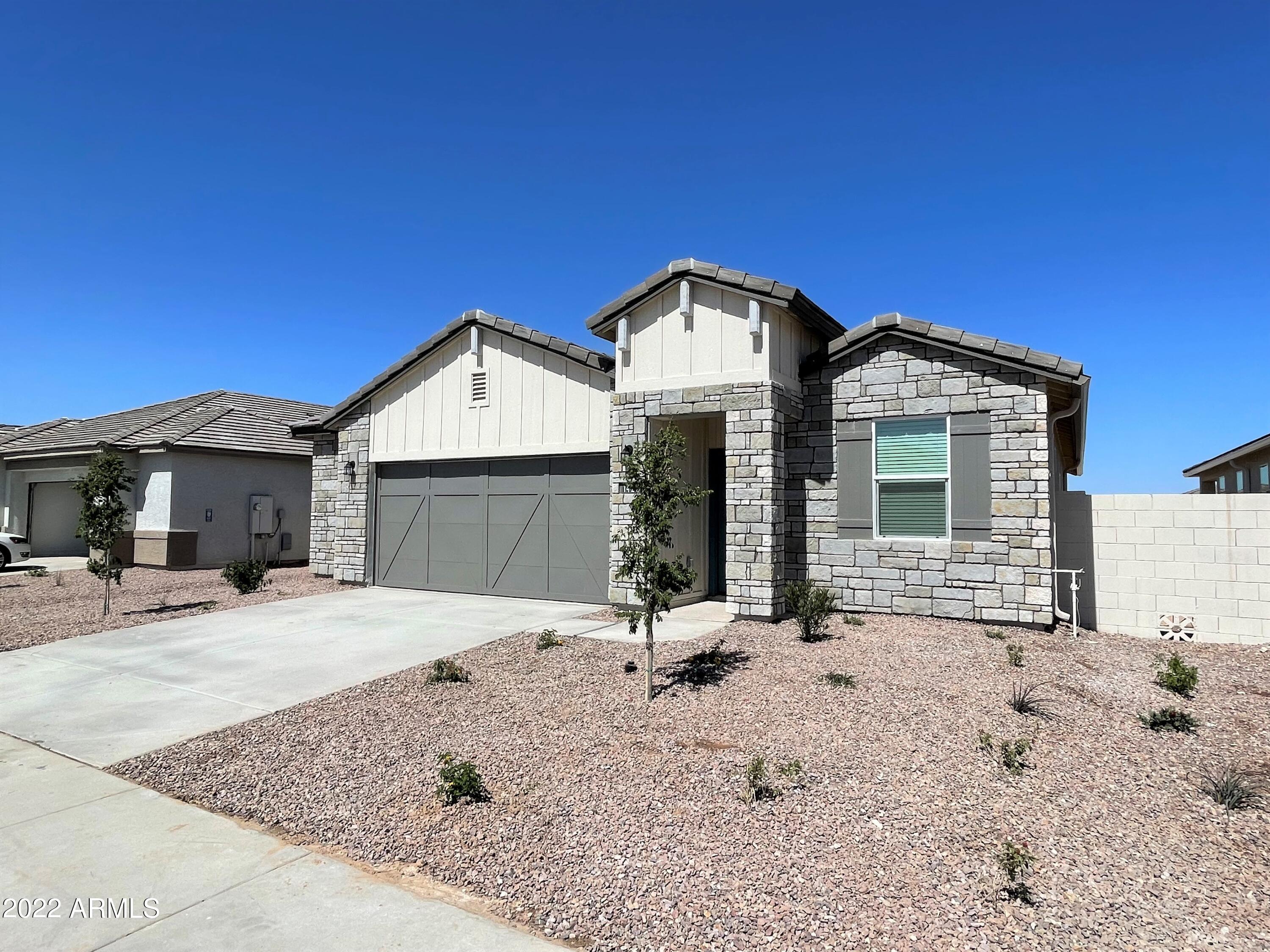 1422 W Siboney Street