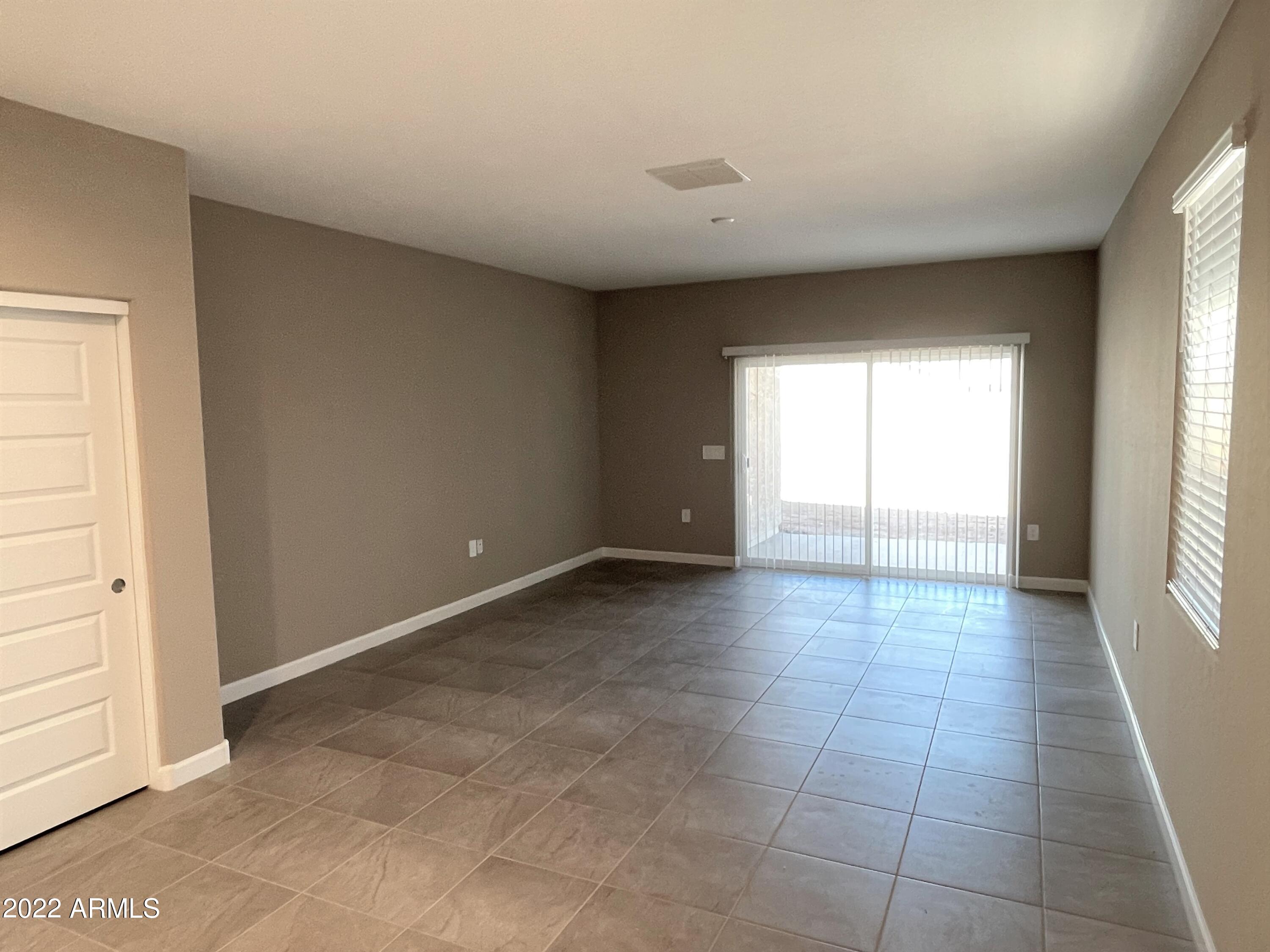 1422 W Siboney Street