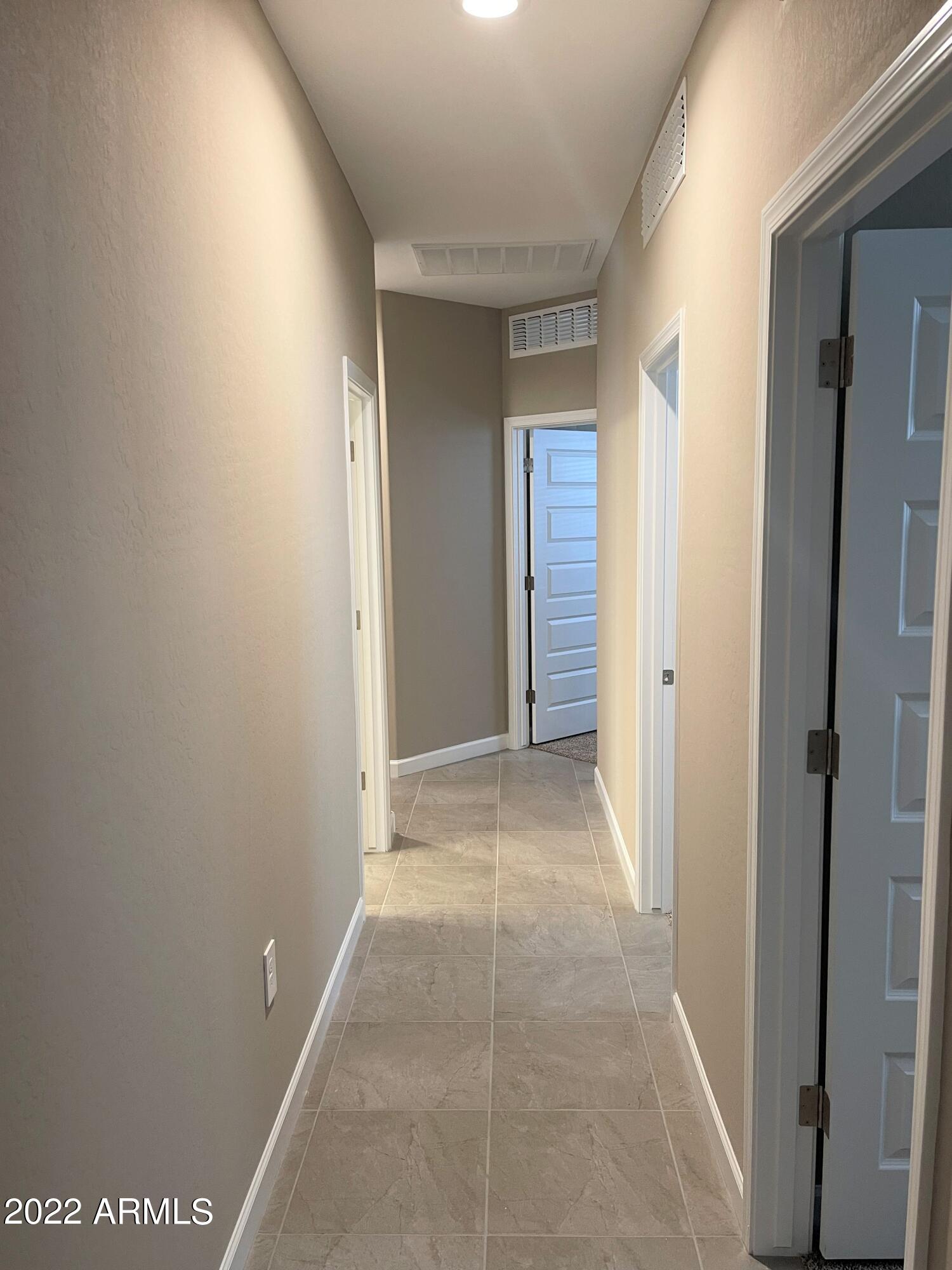 1422 W Siboney Street