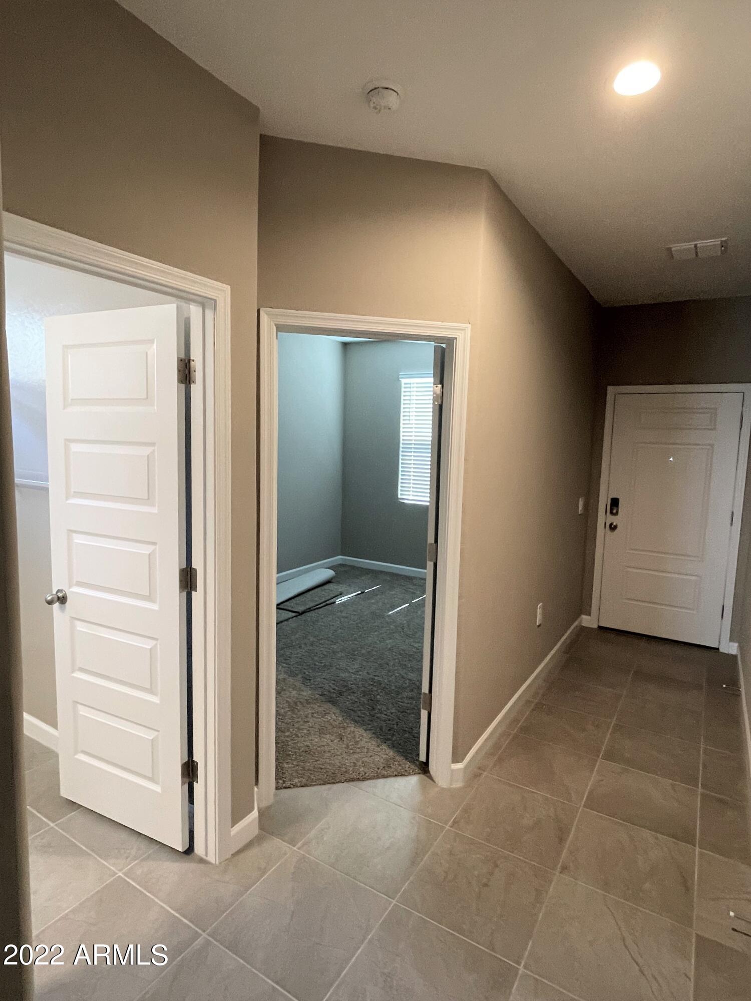 1422 W Siboney Street