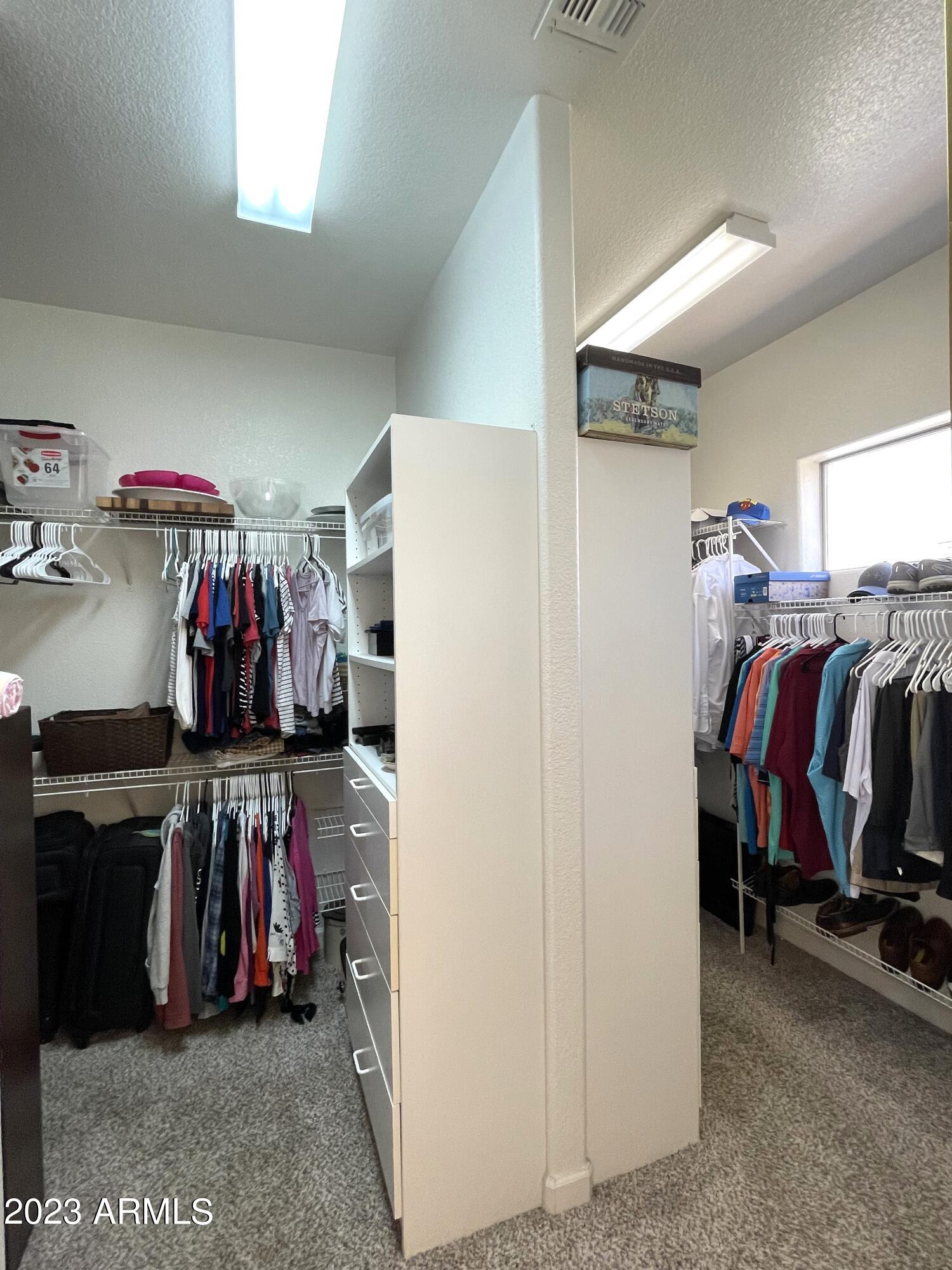 1425 N LOMA Vista